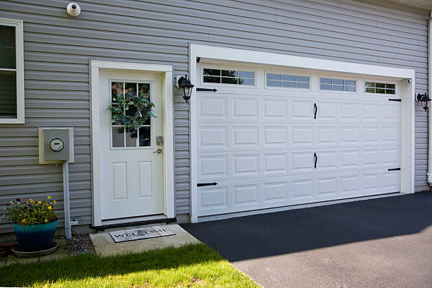 24/7 Emergency Garage Door Panel Replacement experts in Edenton, NC